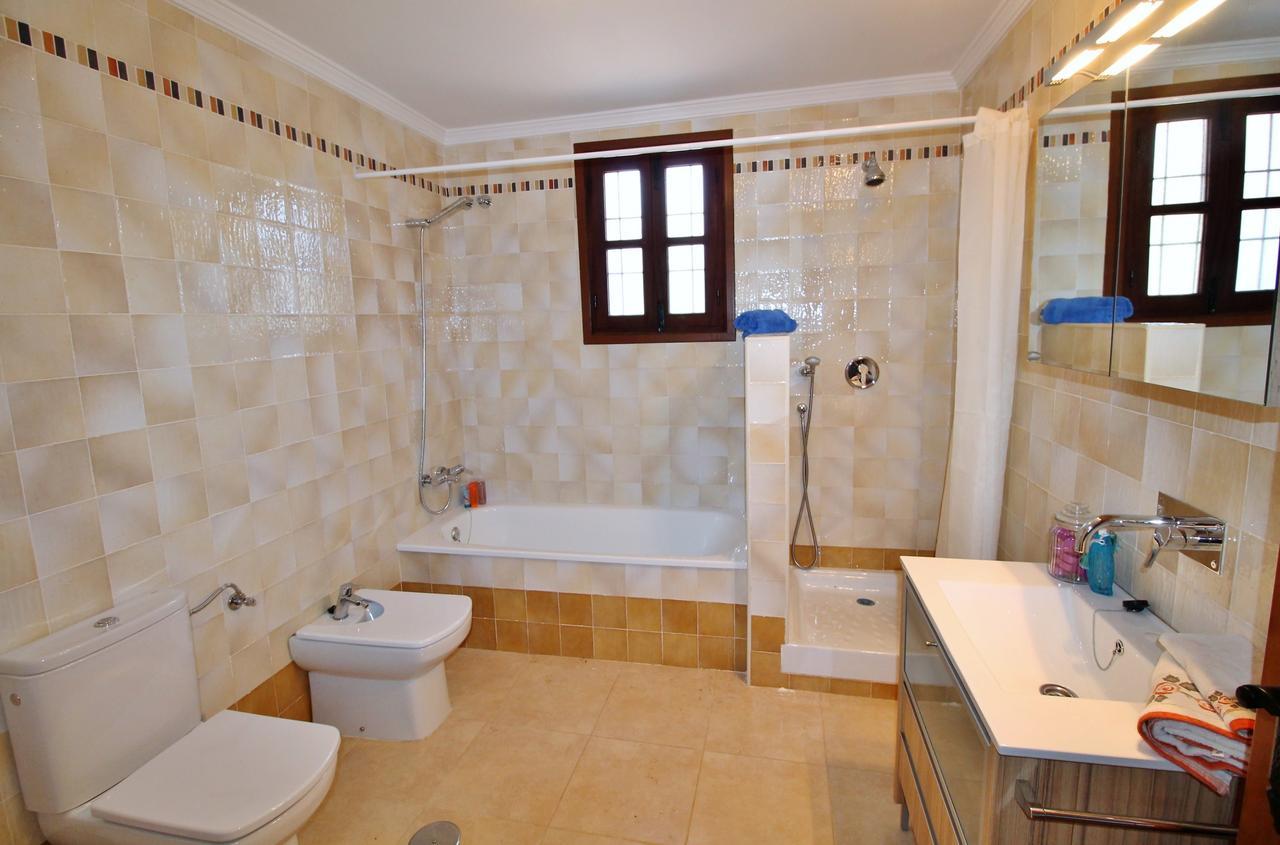 Villa El Crucero With Pool And Jacuzzi Spainsunrentals 1035 Nerja Exterior photo